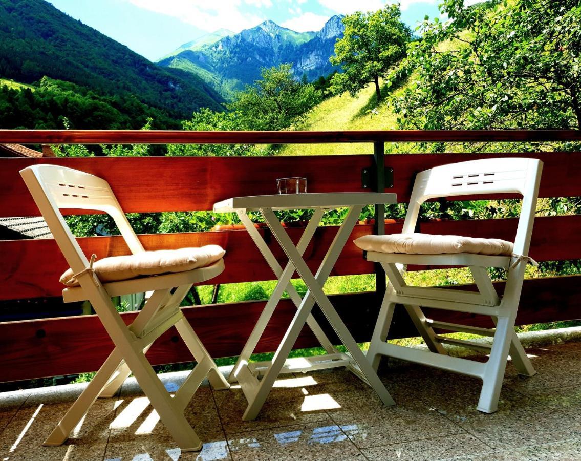 Apartment And Garden House Among The Mountains Podbrdo 외부 사진